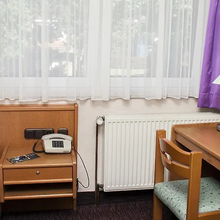 Отель Im Forth *